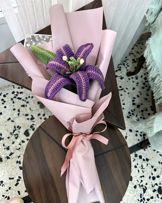 A bouquet of crocheted lilac lilies